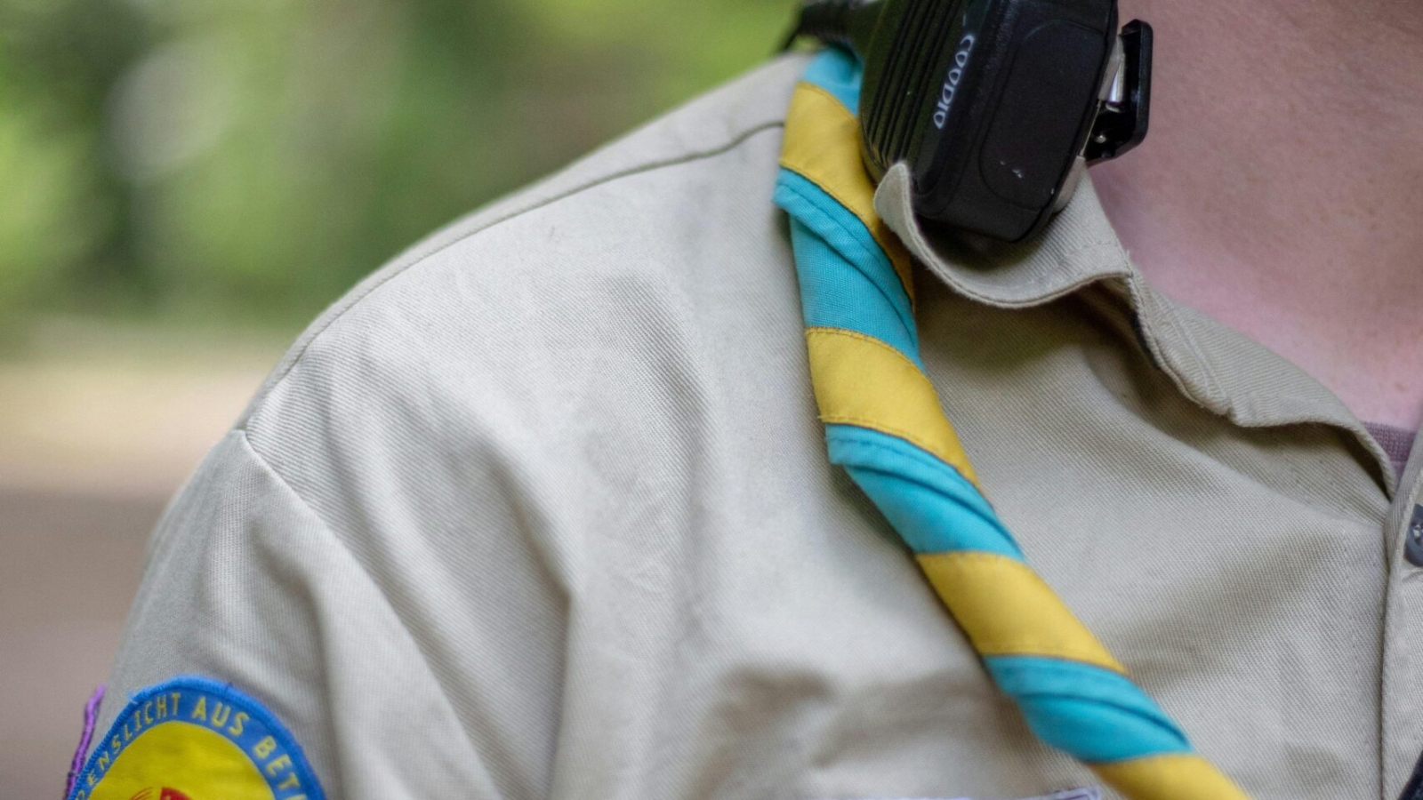 uniforme scout nel dettaglio; movimento scout; valori scout; educazione scout; metodo scout; campi scout